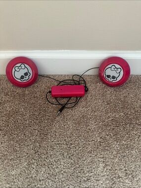 Vintage monster high speakers